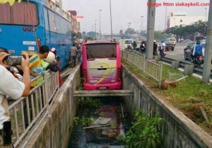 9 epic Malaysian driving FAILS that will make you facepalm yourself