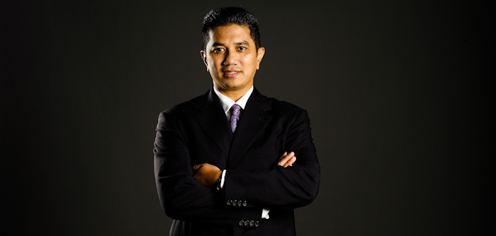 That's Azmin, if you needed a clearer pic from the one above. Photo from says.com