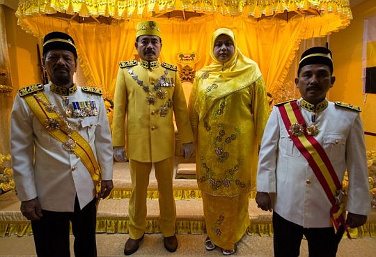 Melaka's fake sultan. Image from The Malaysian Insider.