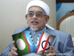 OMG. Is PAS really leaving PAKATAN? We ask the experts.