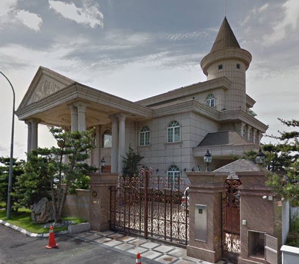 castle house taman hill view ampang. Screenshot from Google street view