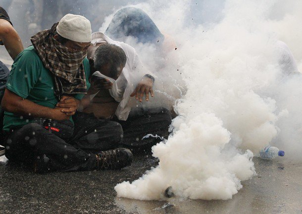 bersih gallery gas smoke tear protester sitting