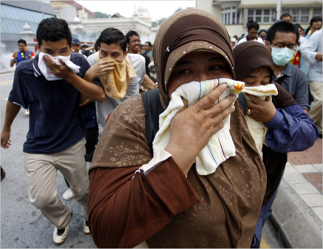 Malays at the front lines at BERSIH 2 in 2011 - Image from NYTimes