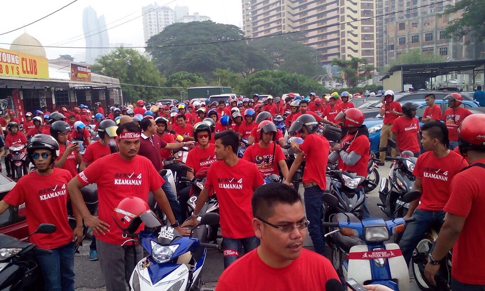 red shirt rally