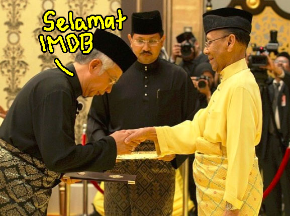 Najib salam sultan Agong. Image from hiburan.my.
