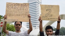Why are M’sian kids risking everything to protest outside Parlimen?