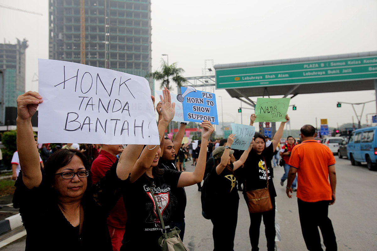 toll hike protest LDP. Image from The Malaysian Insider