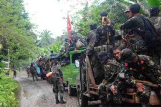 filipino soldiers pursue abu sayyaf Image from The Star