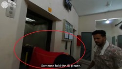 [VIDEO] Oi ANNEH! Why you bringing a lembu into an APARTMENT LIFT!?