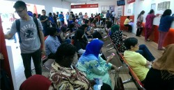 You won’t believe how many Malaysians are queuing up to register as voters for GE14