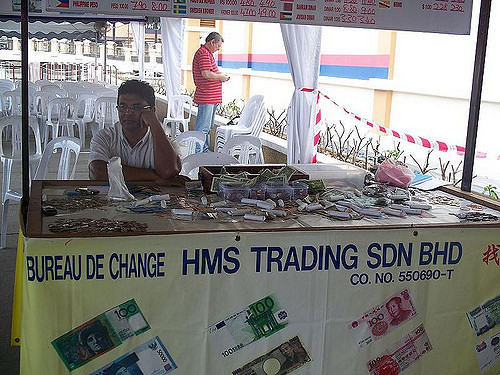 8 Burning Questions About Malaysian Money Changers Answered By An Actual Money Changer