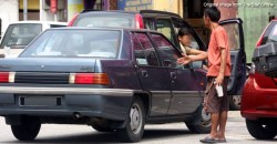 What to do if illegal jaga kereta want to charge you for parking in a free public space?