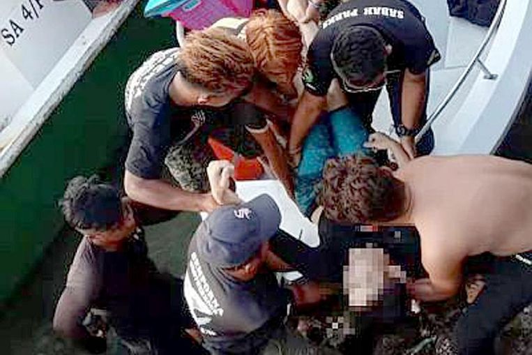 The three killed are divemaster Ab Zainal Abdu and Chinese tourists Zhao Zhong and Xu Yingjie. Image from Straits Times