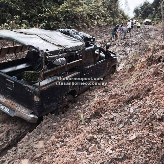 This used to be part of the Ba'kelalan-Long Semadoh road built under the Jiwa Murni program. Img from that watermark on the picture.