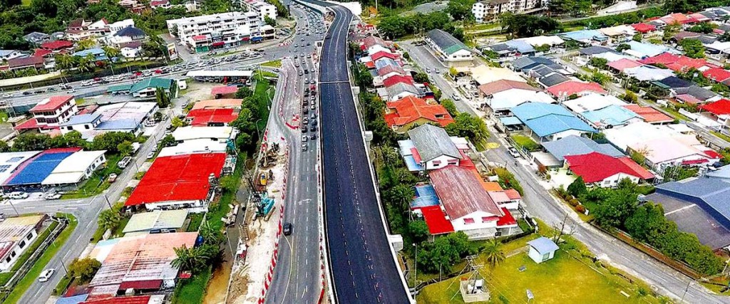 Flyover between Lintas and Tuaran roads. Just completed this year. Original pic from www.azamjaya.my