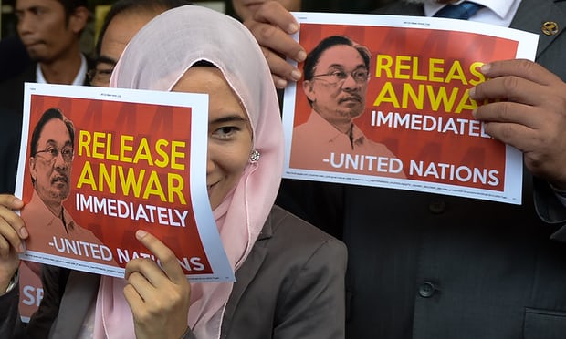 release anwar placard united nations