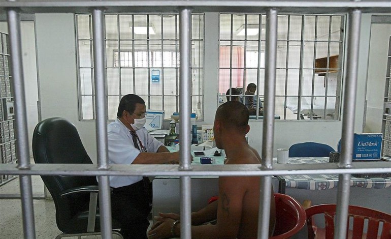 prison doctor health disease