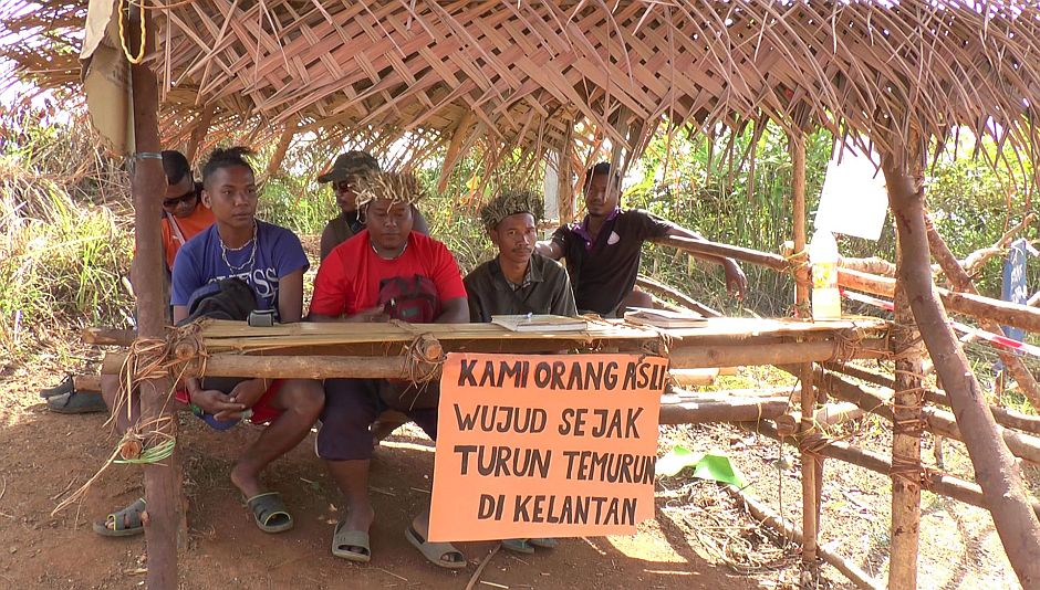 A blockade by the Temiar people back in 2016. Image from The Star