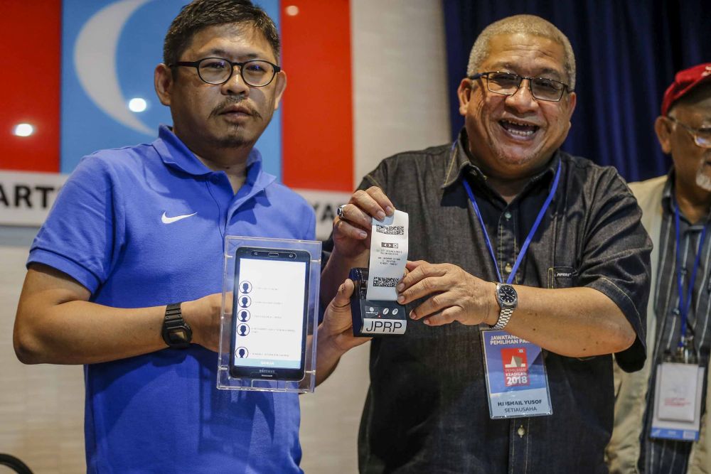 The tablets used for the PKR polls. Image from Malay Mail