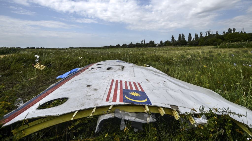 MH17 wreckage. Image from RFERL