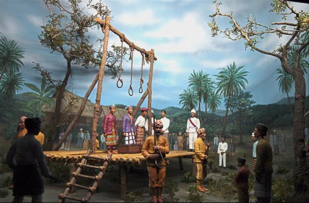 A diorama depicting the hanging of Maharaja Lela and others who helped kill Birch. Image from The Star