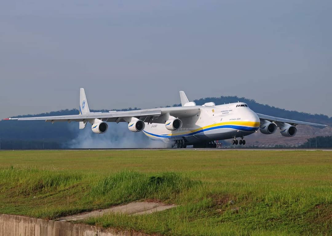 The Antonov 225, aka World's Biggest Plane, had only landed twice at the KLIA. Img courtesy of Ong Keat Siong.