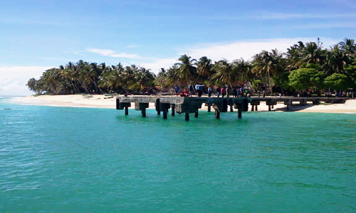 The jetty on Pulau Pisang, which starts the road leading to the lighthouse. Img from MHOnline.
