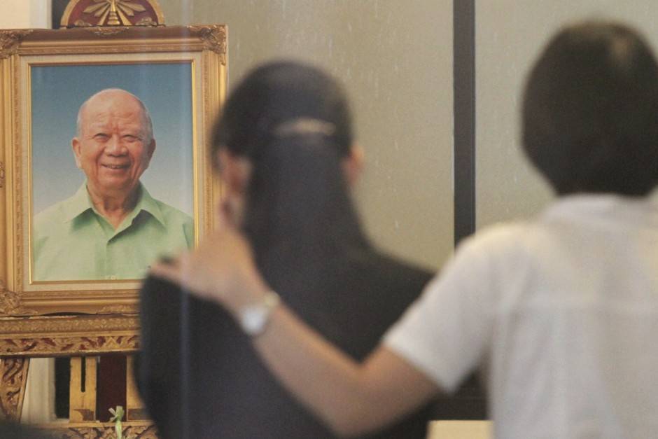 One of Chin Peng's relatives crying during his funeral in Bangkok on 20th Sept 2013. Image from: Sia Hong Kiau/The Star