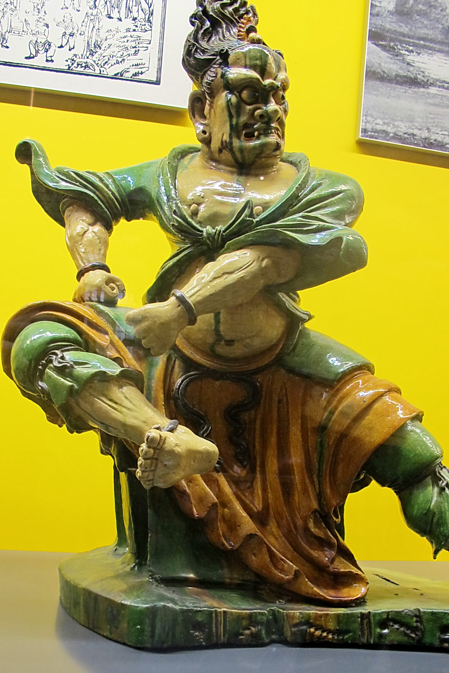 A statue of Yanluo Wong, the deity in charge of the Chinese afterworld, aka 'diyu'. Image from Flickr user Al_HikesAZ