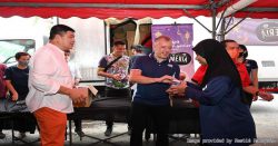 Nestle Msia and Uncle Kentang give ‘free’ ice cream pints to those in need for Raya