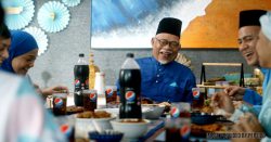 Go ‘offline’ with Pepsi and reconnect with your family this Raya