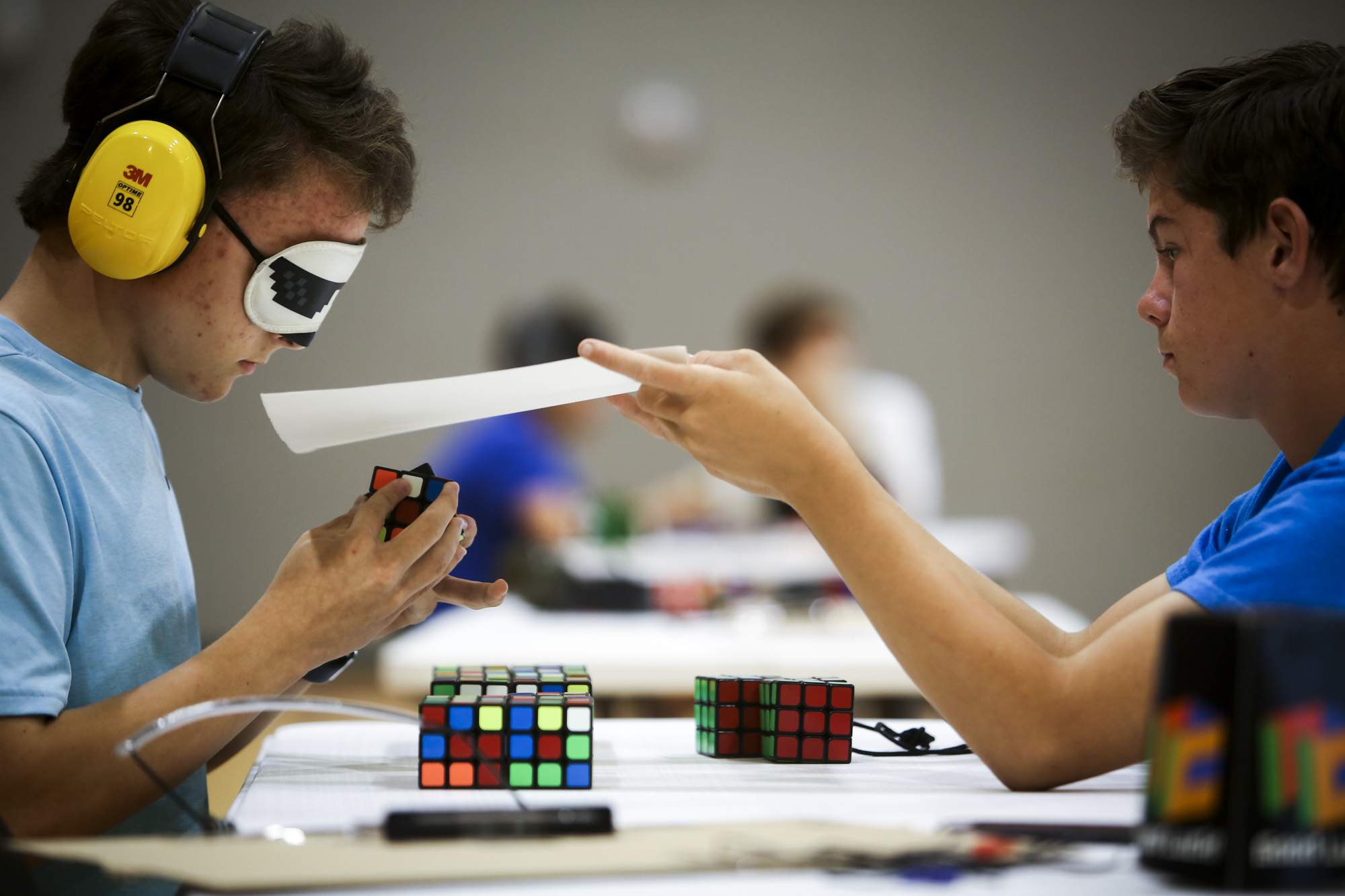 Rubik's cube blind fold solve