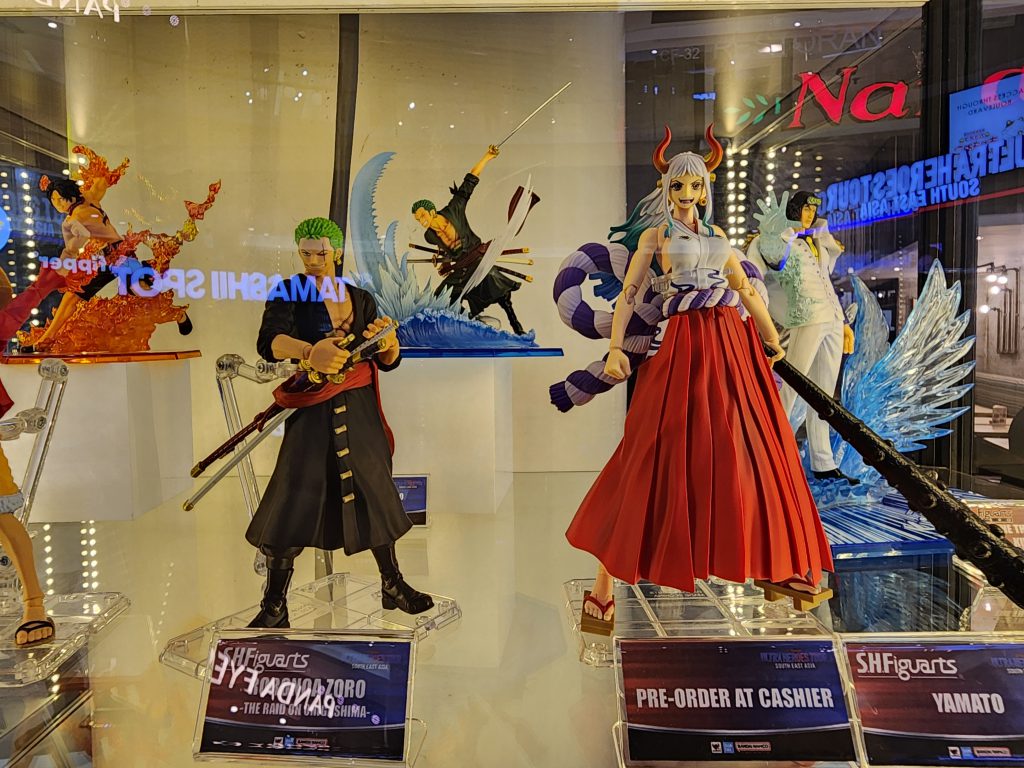 One Piece figurines on display