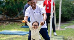 McDonald’s RMHC Charity spreads rasa burger-mbira to underprivileged children over the month of Syawal
