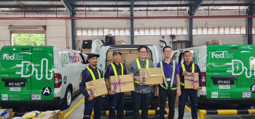 How FedEx Malaysia Prepares for the Year-End Holiday Chaos