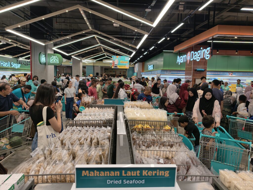 Lotus’s at KSL Esplanade Mall